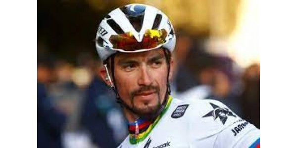 Julian Alaphilippe tvunget til at trække sig på grund af ny krone